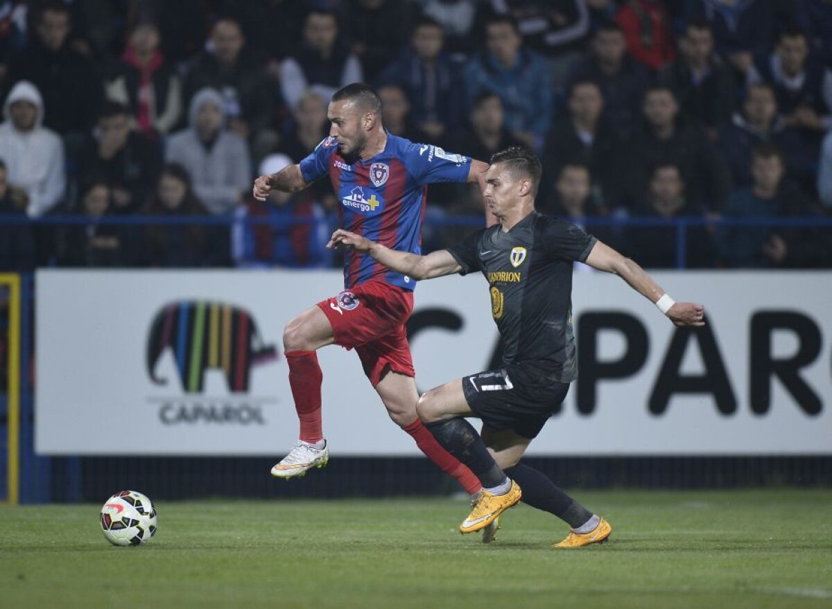 VIDEO şi FOTO Diagonală spre titlu » Execuţia fabuloasă a lui Voiculeţ o răpune pe Petrolul şi o păstrează pe ASA în fruntea Ligii 1 la un punct de Steaua » Programul ultimelor două etape 