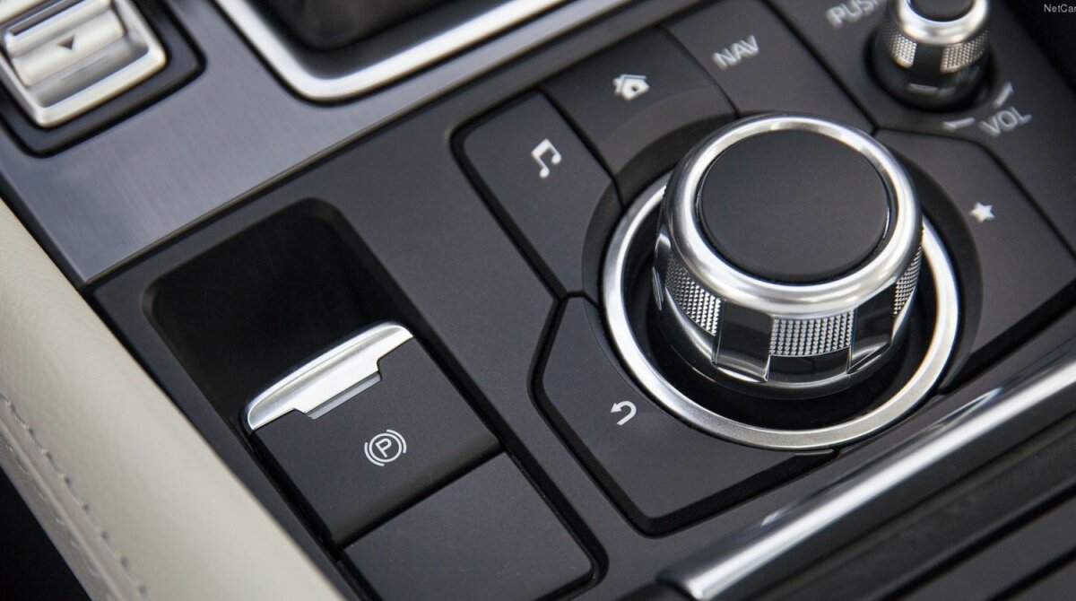 Un Wagon reușit! » Varianta la care se poate organiza liniștit un concurs de Miss: Mazda 6 Wagon