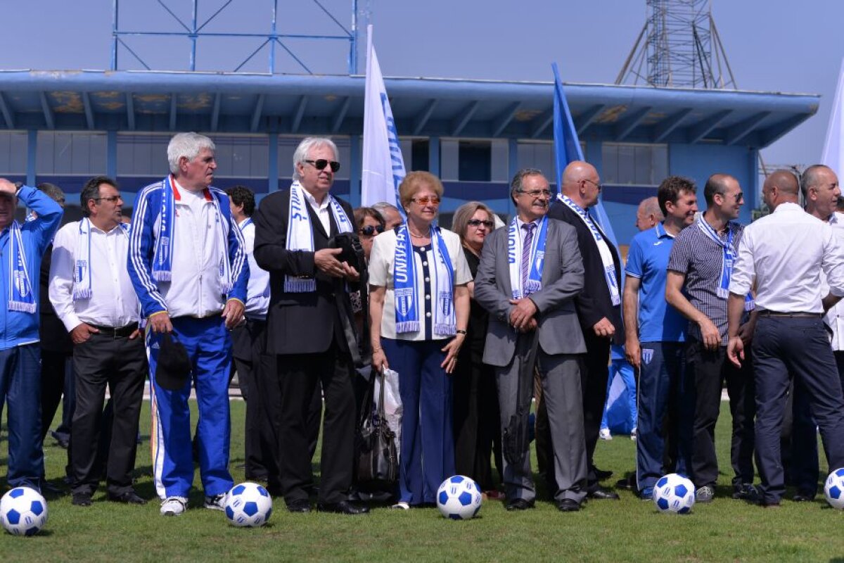 GALERIE FOTO Legendele Craiovei şi-au luat rămas bun de la stadionul "Ion Oblemenco"