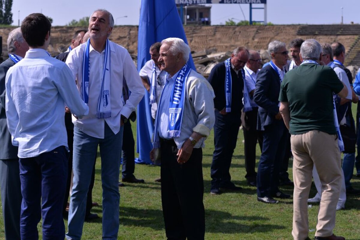 GALERIE FOTO Legendele Craiovei şi-au luat rămas bun de la stadionul "Ion Oblemenco"