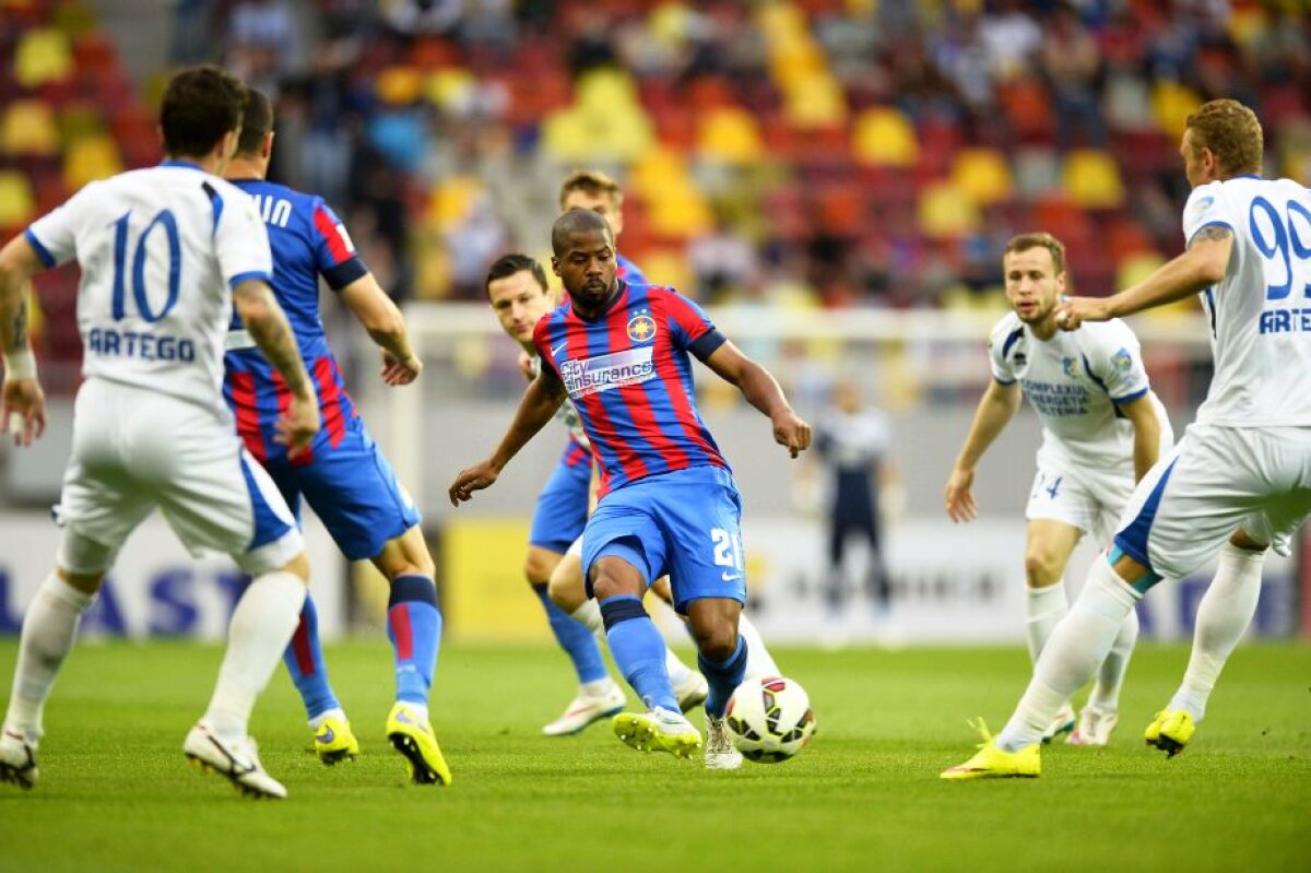 FOTO și VIDEO Primul trofeu pentru Gâlcă » Steaua a cîștigat Cupa Ligii în fața Pandurilor, scor 3-0