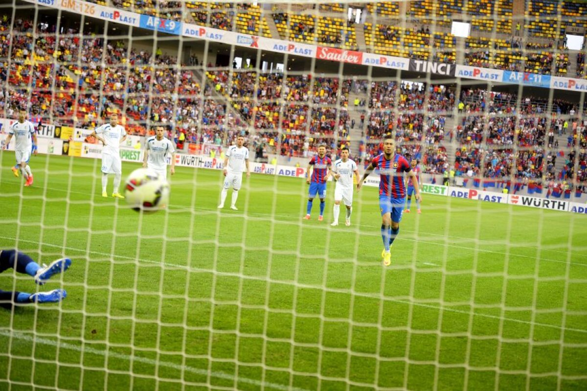 FOTO și VIDEO Primul trofeu pentru Gâlcă » Steaua a cîștigat Cupa Ligii în fața Pandurilor, scor 3-0