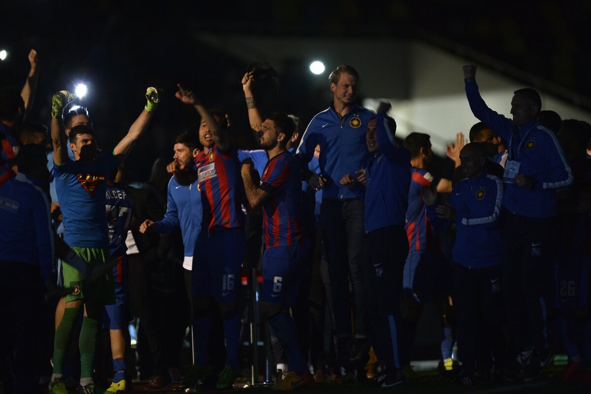 GALERIE FOTO+VIDEO Spectacol de lumini pe Arena Națională după ce Steaua a cucerit Cupa Ligii, 3-0 cu Pandurii