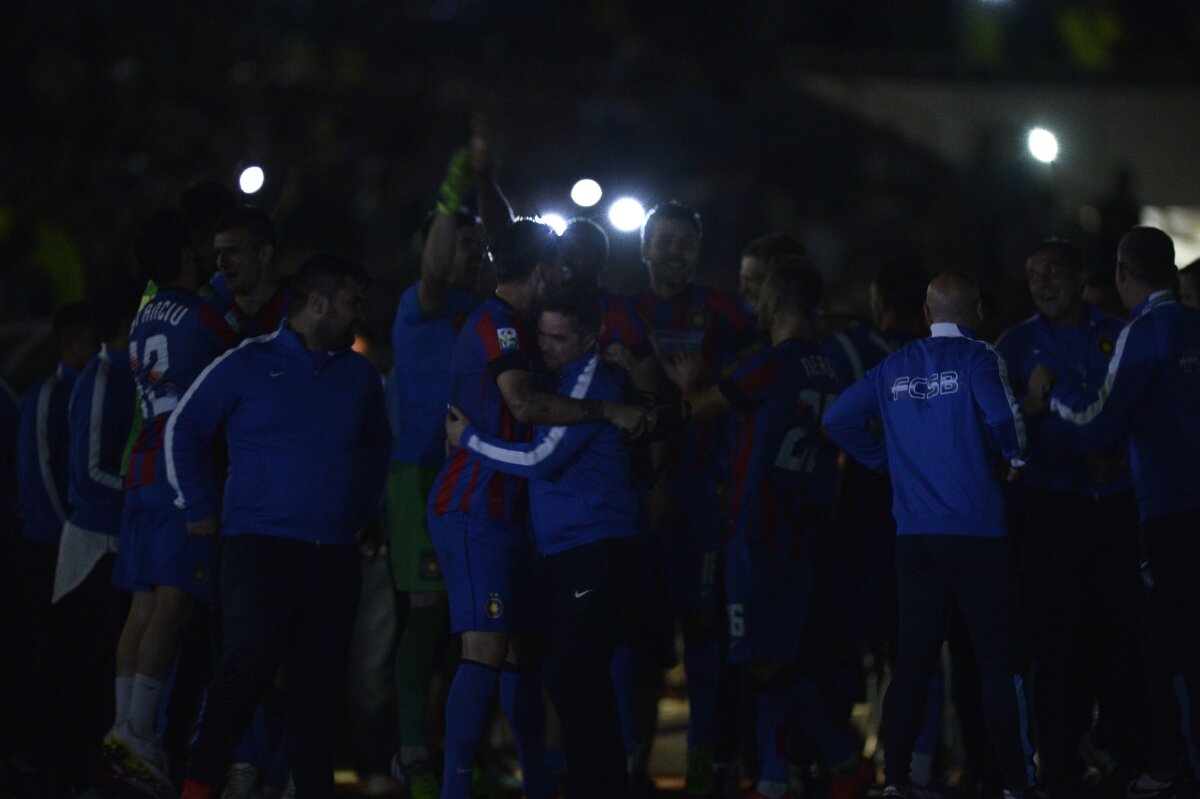 GALERIE FOTO+VIDEO Spectacol de lumini pe Arena Națională după ce Steaua a cucerit Cupa Ligii, 3-0 cu Pandurii