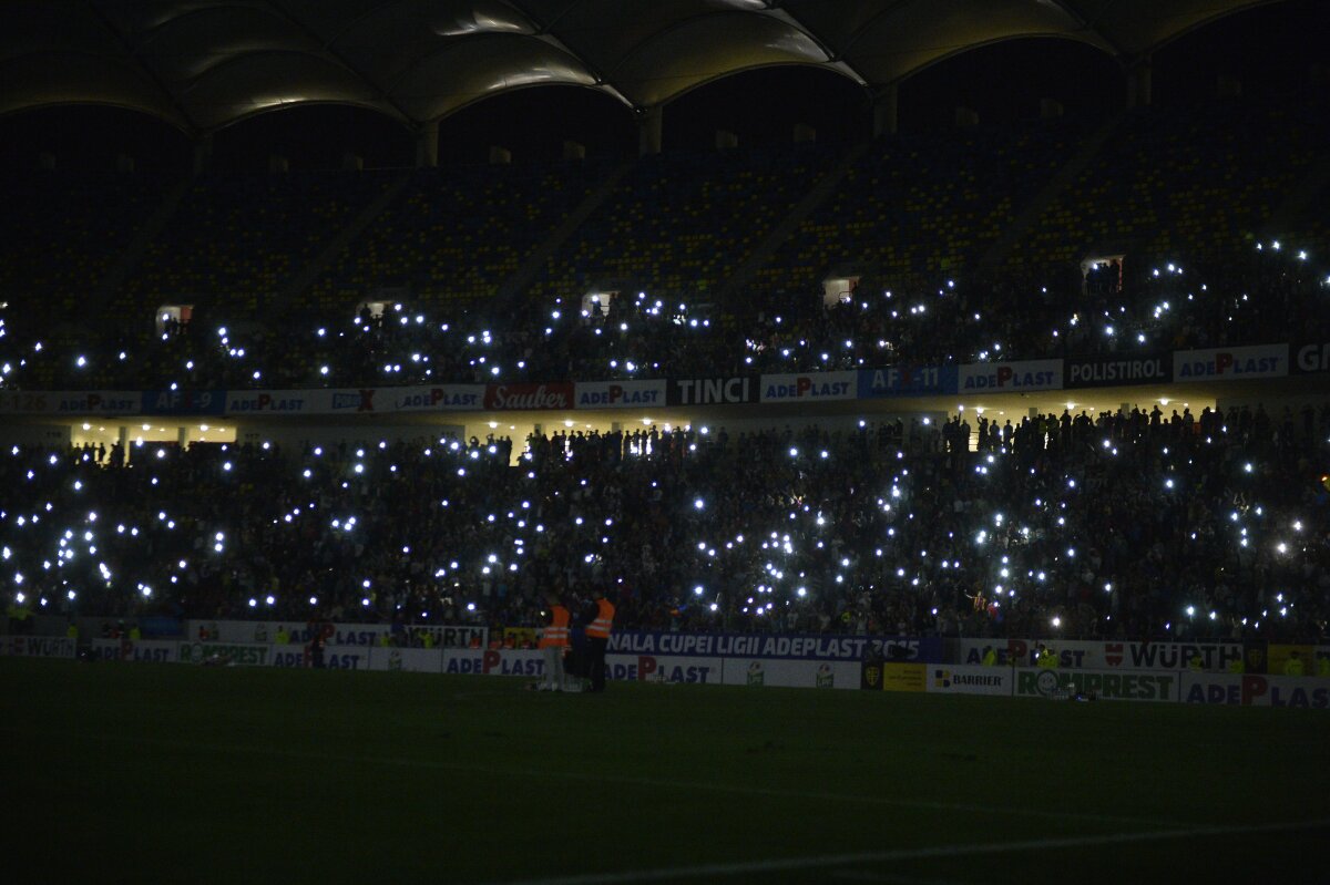 GALERIE FOTO+VIDEO Spectacol de lumini pe Arena Națională după ce Steaua a cucerit Cupa Ligii, 3-0 cu Pandurii