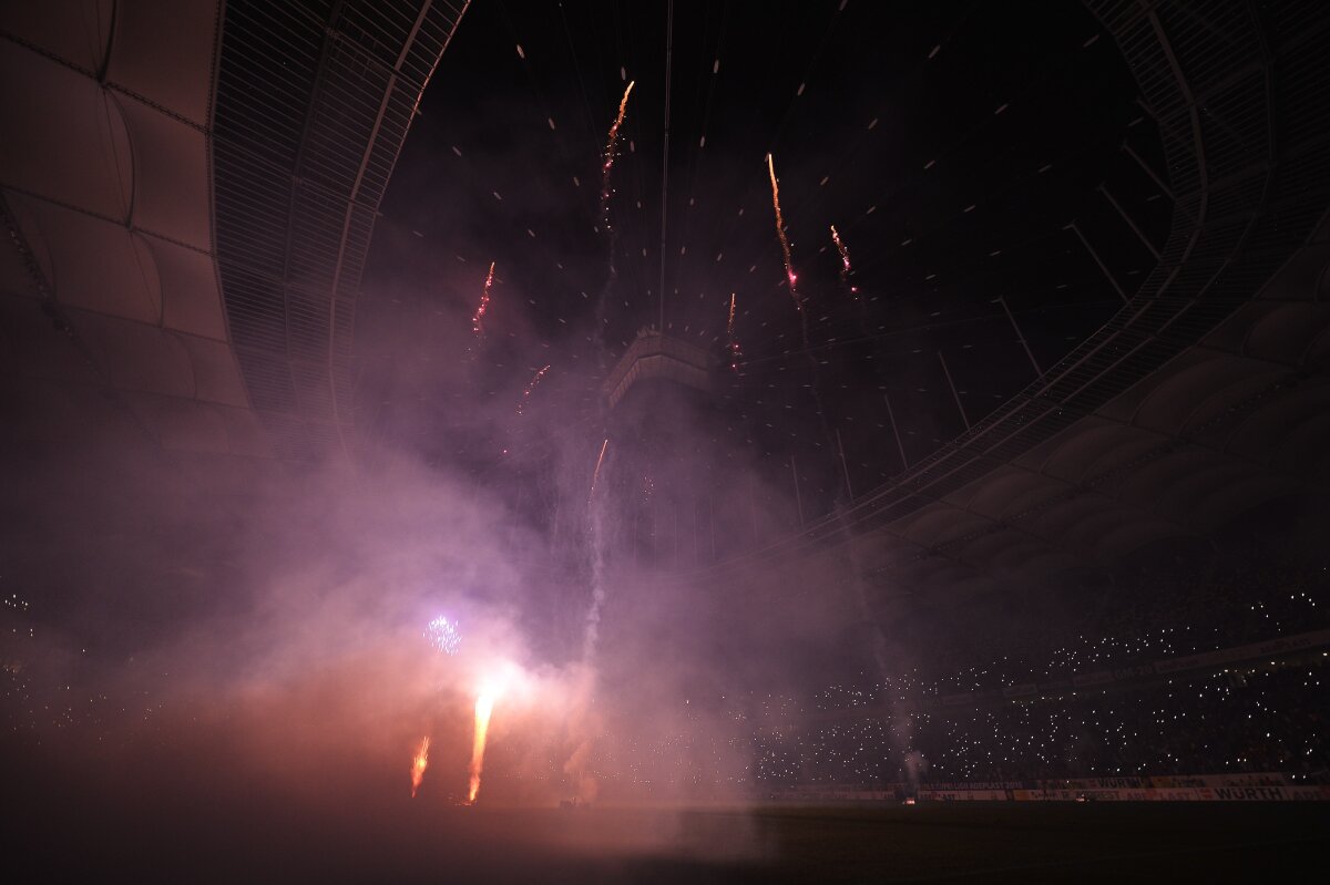 GALERIE FOTO+VIDEO Spectacol de lumini pe Arena Națională după ce Steaua a cucerit Cupa Ligii, 3-0 cu Pandurii