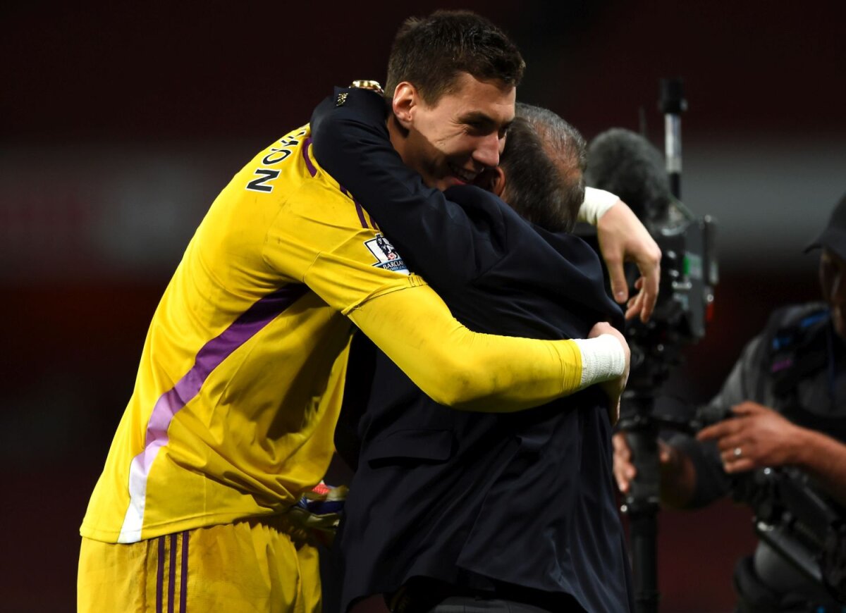 VIDEO Panti ține ”pisicile” în Premier » Costel Pantilimon a salvat-o pe Sunderland de la retrogradare, 0-0 cu Arsenal