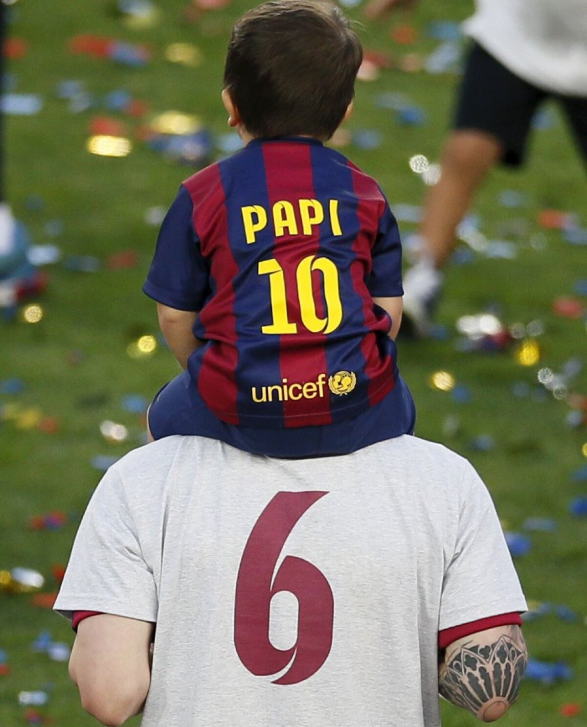 FOTO Sărbătoare în familie » Imagini de senzație cu familiile fotbaliștilor de la Barcelona