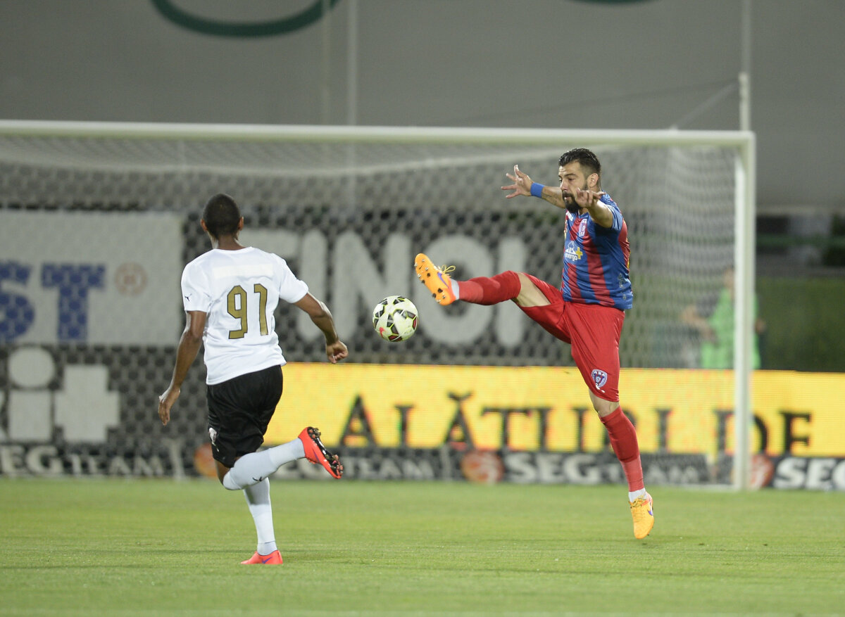 VIDEO și FOTO Final uluitor de sezon » Astra lui Șumudică bate ASA și trimite titlul la Steaua în proporție de 90%! ”Roș-albaștrii” au învins Botoșaniul în 9!