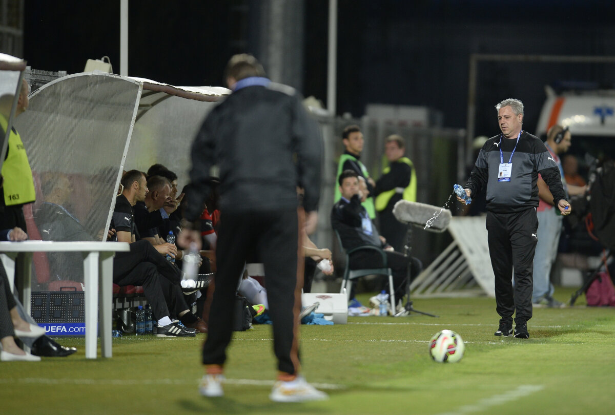 VIDEO și FOTO Final uluitor de sezon » Astra lui Șumudică bate ASA și trimite titlul la Steaua în proporție de 90%! ”Roș-albaștrii” au învins Botoșaniul în 9!