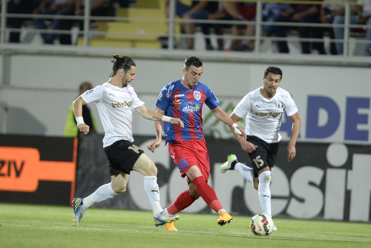 VIDEO și FOTO Final uluitor de sezon » Astra lui Șumudică bate ASA și trimite titlul la Steaua în proporție de 90%! ”Roș-albaștrii” au învins Botoșaniul în 9!