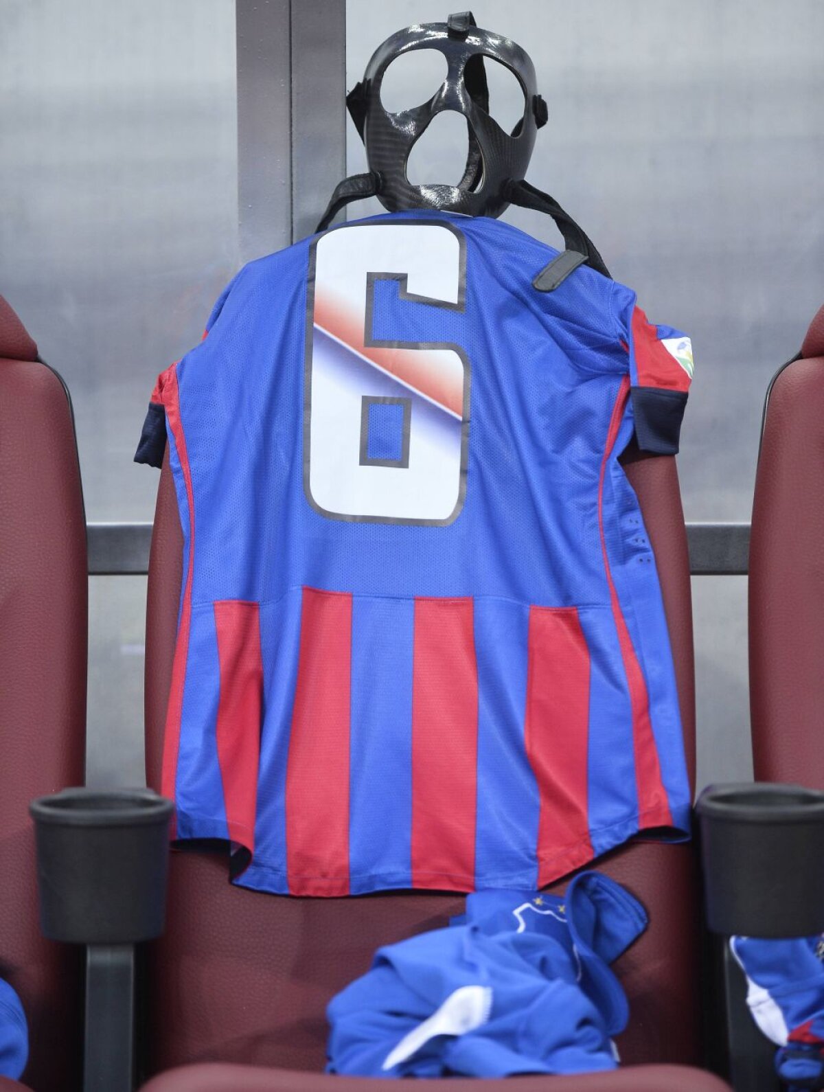 FOTO Imaginile celor două finale: Arena Națională pustie, la Giurgiu stadionul plin