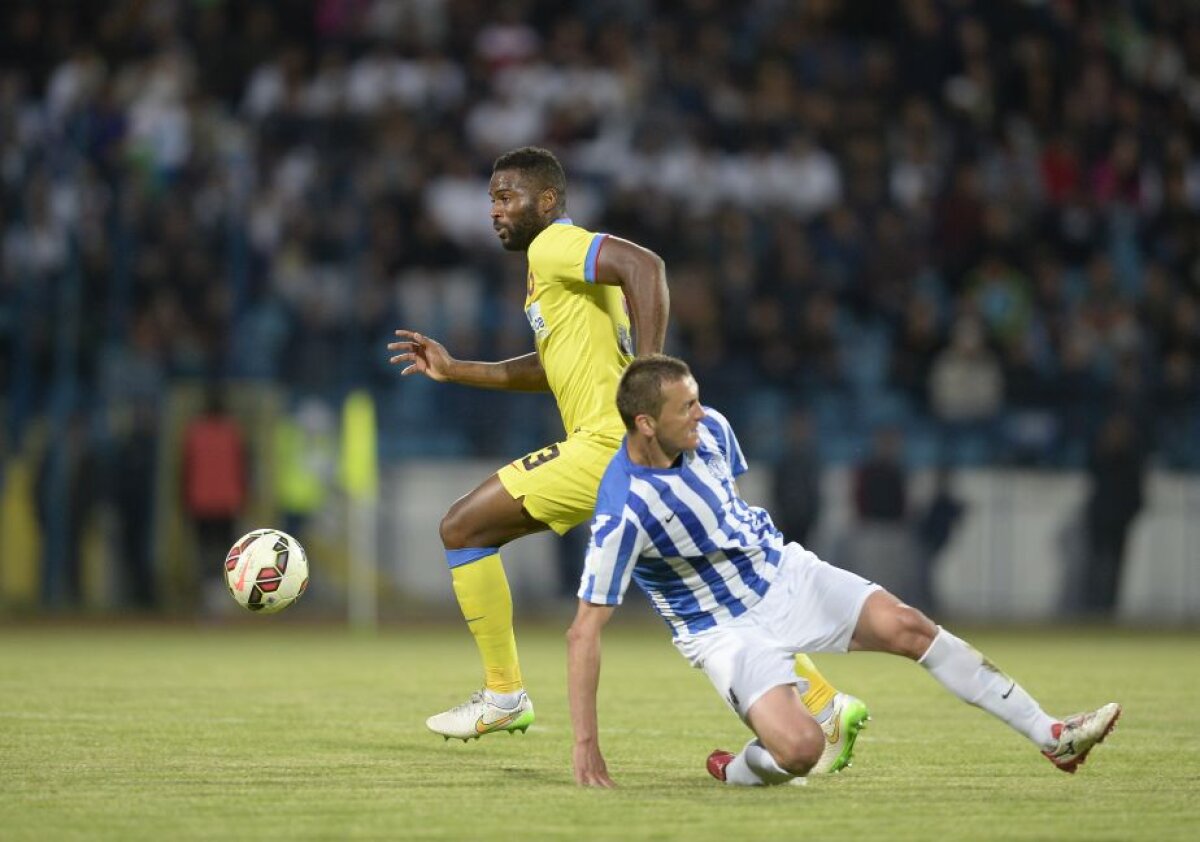 VIDEO şi FOTO » Dramatism în Liga 1! Roş-albaştrii cîştigă campionatul! CSMS Iaşi - Steaua 0-0, ASA - Oţelul  1-2