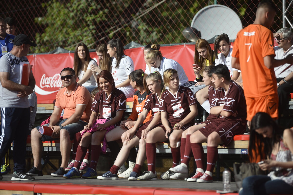 FOTO A avut loc tragerea la sorți a grupelor Cupei Coca-Cola!