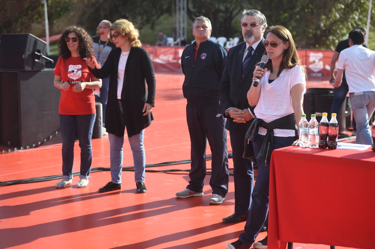 FOTO A avut loc tragerea la sorți a grupelor Cupei Coca-Cola!