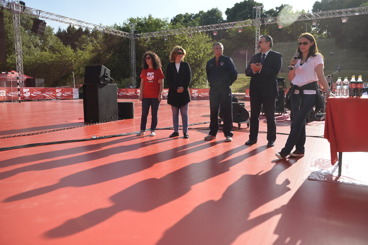 FOTO A avut loc tragerea la sorți a grupelor Cupei Coca-Cola!