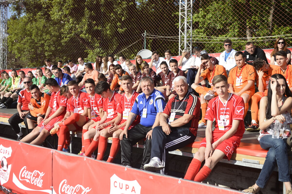 FOTO A avut loc tragerea la sorți a grupelor Cupei Coca-Cola!