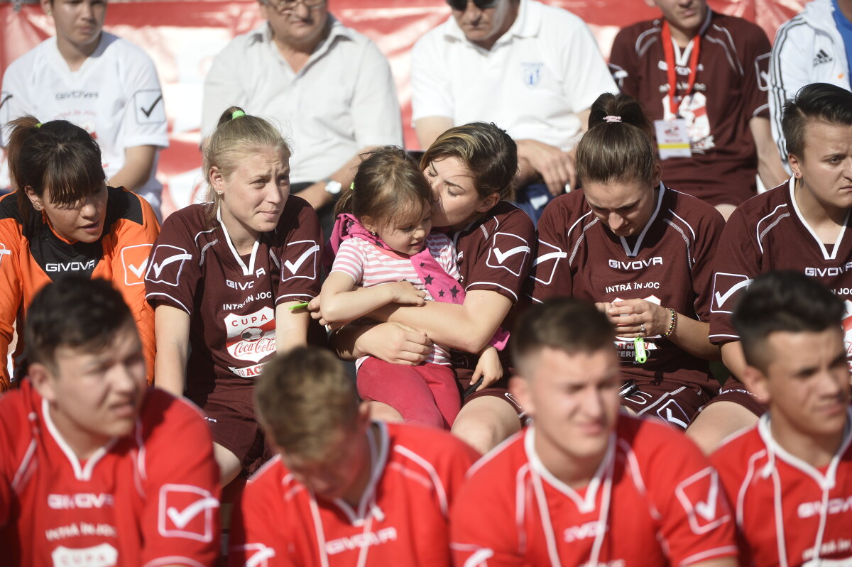 FOTO A avut loc tragerea la sorți a grupelor Cupei Coca-Cola!