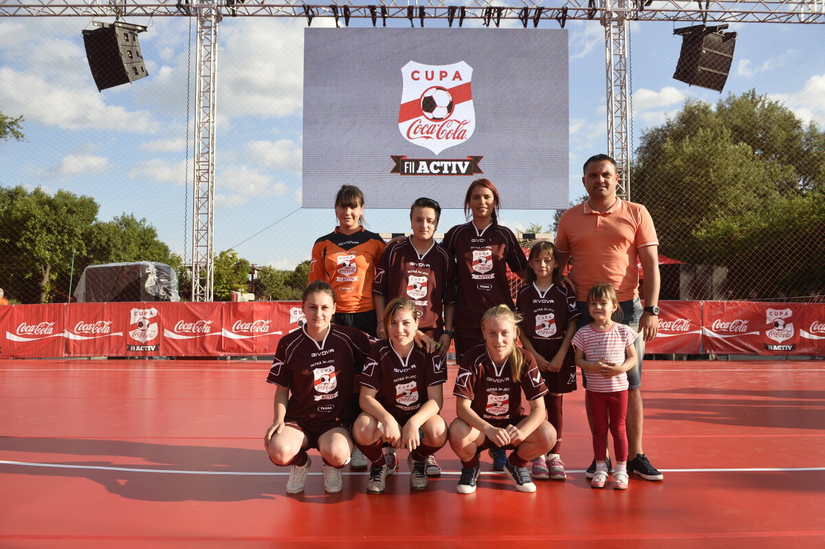 FOTO A avut loc tragerea la sorți a grupelor Cupei Coca-Cola!