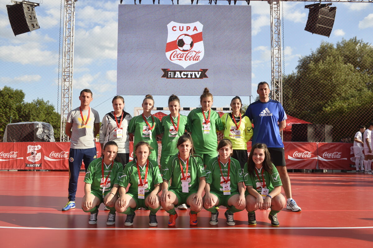 FOTO A avut loc tragerea la sorți a grupelor Cupei Coca-Cola!