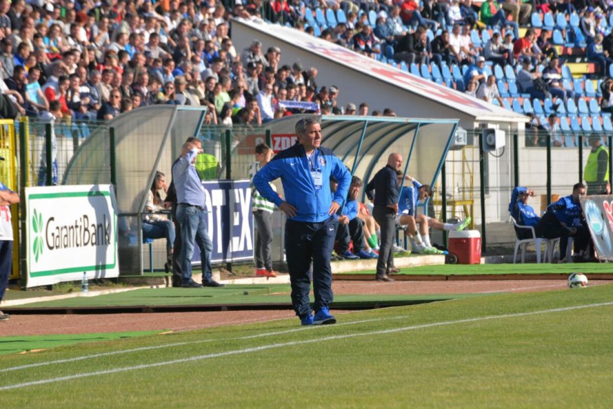 VIDEO+FOTO Hagi în alb şi negru » Golul de 4-4 marcat de Hadnagy i-a scos Viitorului 600.000 euro din buzunar