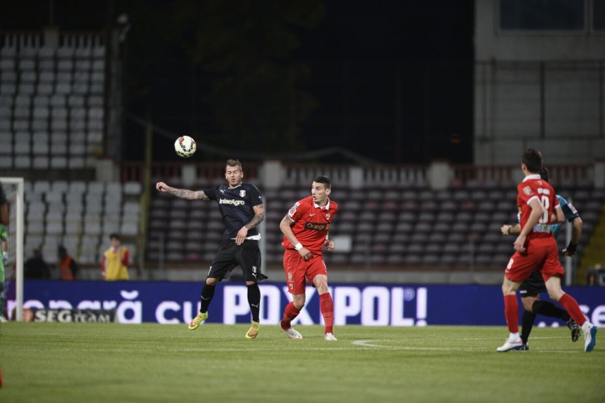VIDEO + FOTO Dinamo - Astra Giurgiu 0-2 » Roş-albii încheie sezonul în genunchi. De 43 de ani n-au mai terminat pe 7!