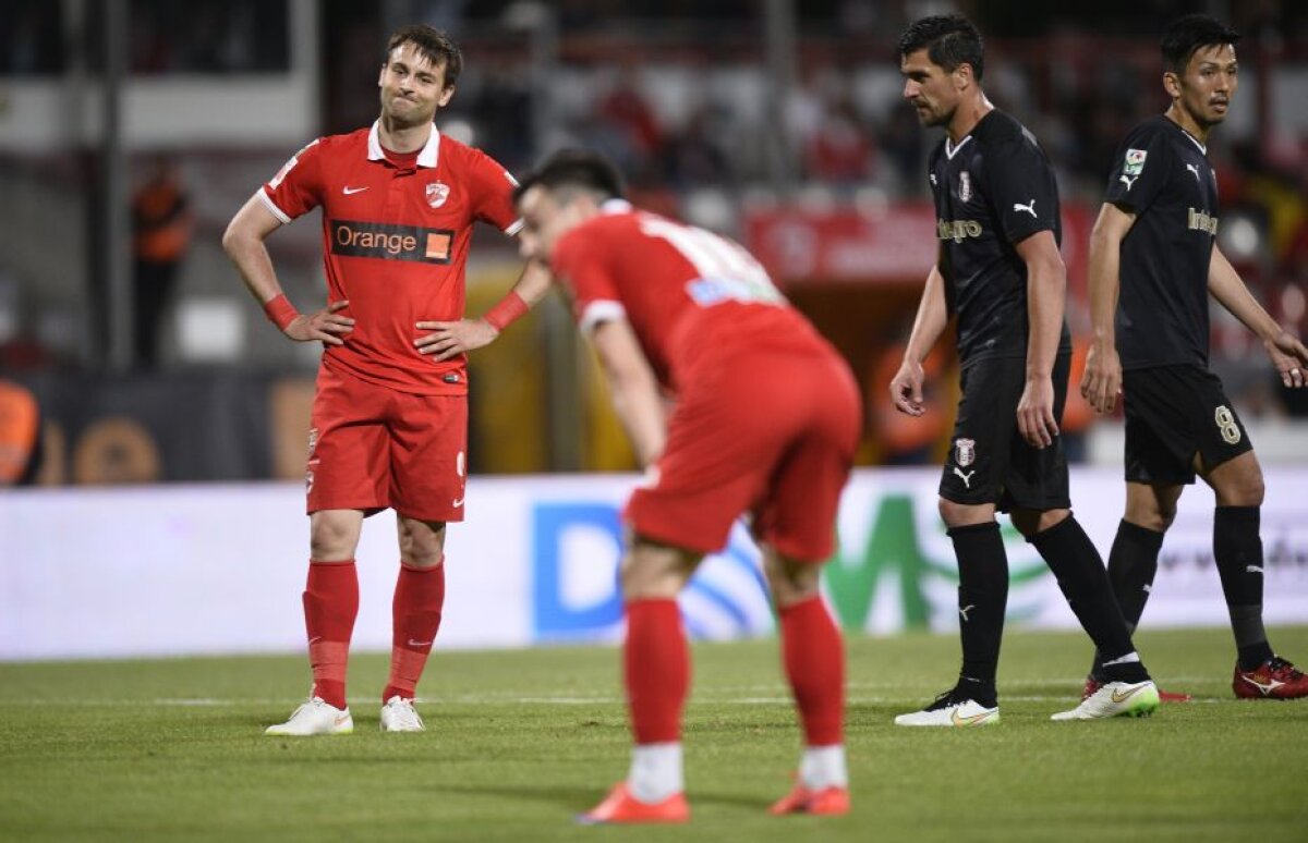 VIDEO + FOTO Dinamo - Astra Giurgiu 0-2 » Roş-albii încheie sezonul în genunchi. De 43 de ani n-au mai terminat pe 7!