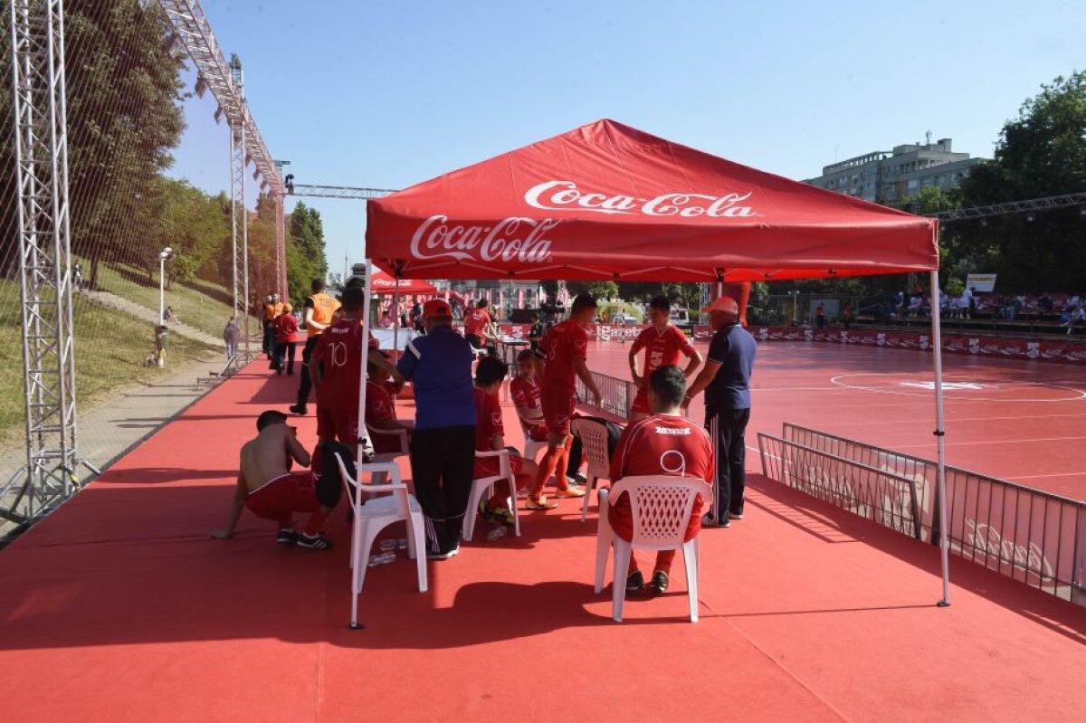 GALERIE FOTO Show în Cupa Coca Cola! O zi de sîmbătă spectaculoasă, cu goluri multe! Am aflat cele 4 finaliste