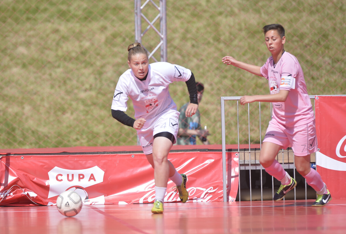 FOTO Cupa Coca-Cola și-a desemnat cîştigătorii! LPS Cluj s-a impus clar la feminin, iar Liceul Doamna Chiajna la masculin!