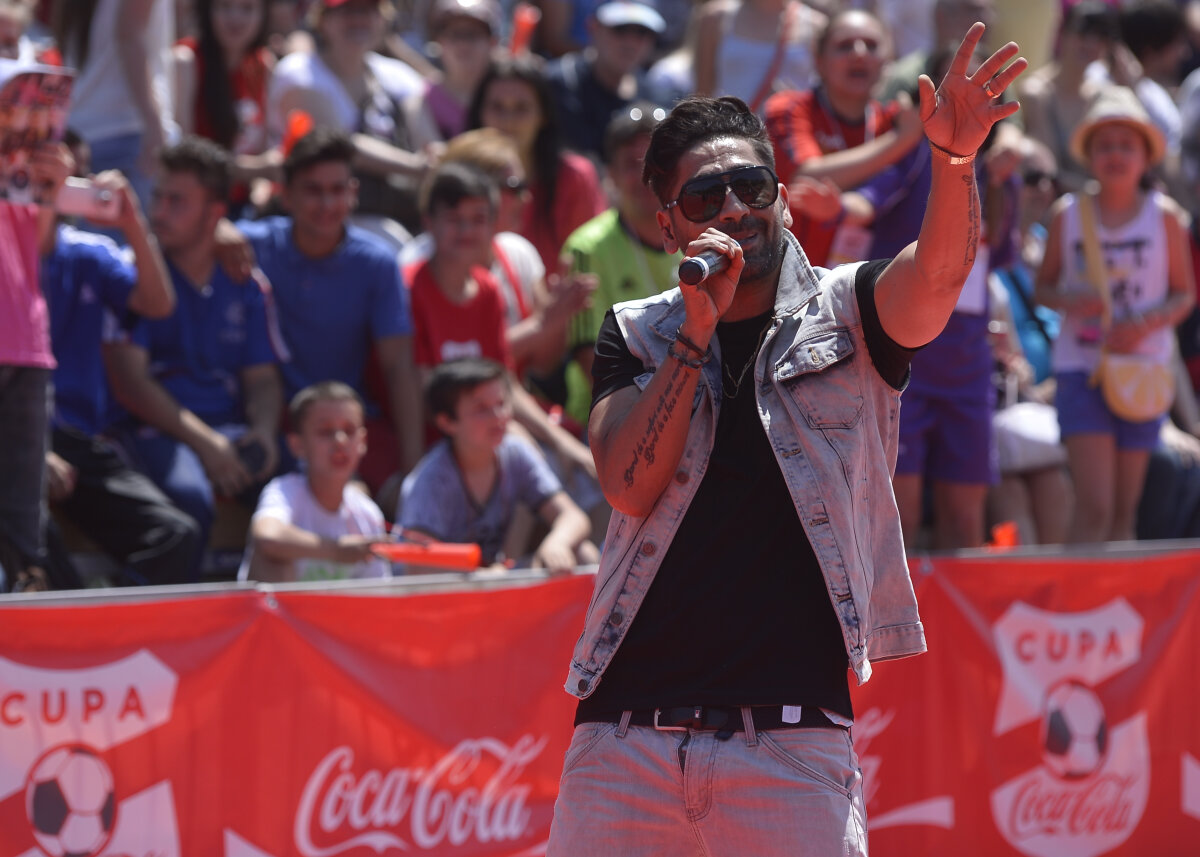 FOTO Cupa Coca-Cola și-a desemnat cîştigătorii! LPS Cluj s-a impus clar la feminin, iar Liceul Doamna Chiajna la masculin!