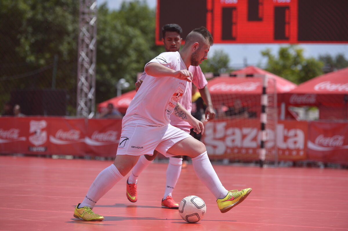 FOTO Cupa Coca-Cola și-a desemnat cîştigătorii! LPS Cluj s-a impus clar la feminin, iar Liceul Doamna Chiajna la masculin!