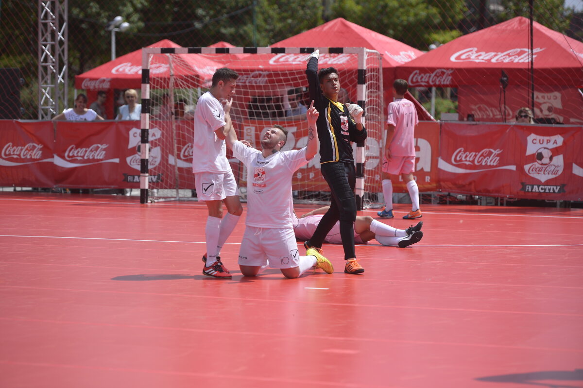 FOTO Cupa Coca-Cola și-a desemnat cîştigătorii! LPS Cluj s-a impus clar la feminin, iar Liceul Doamna Chiajna la masculin!