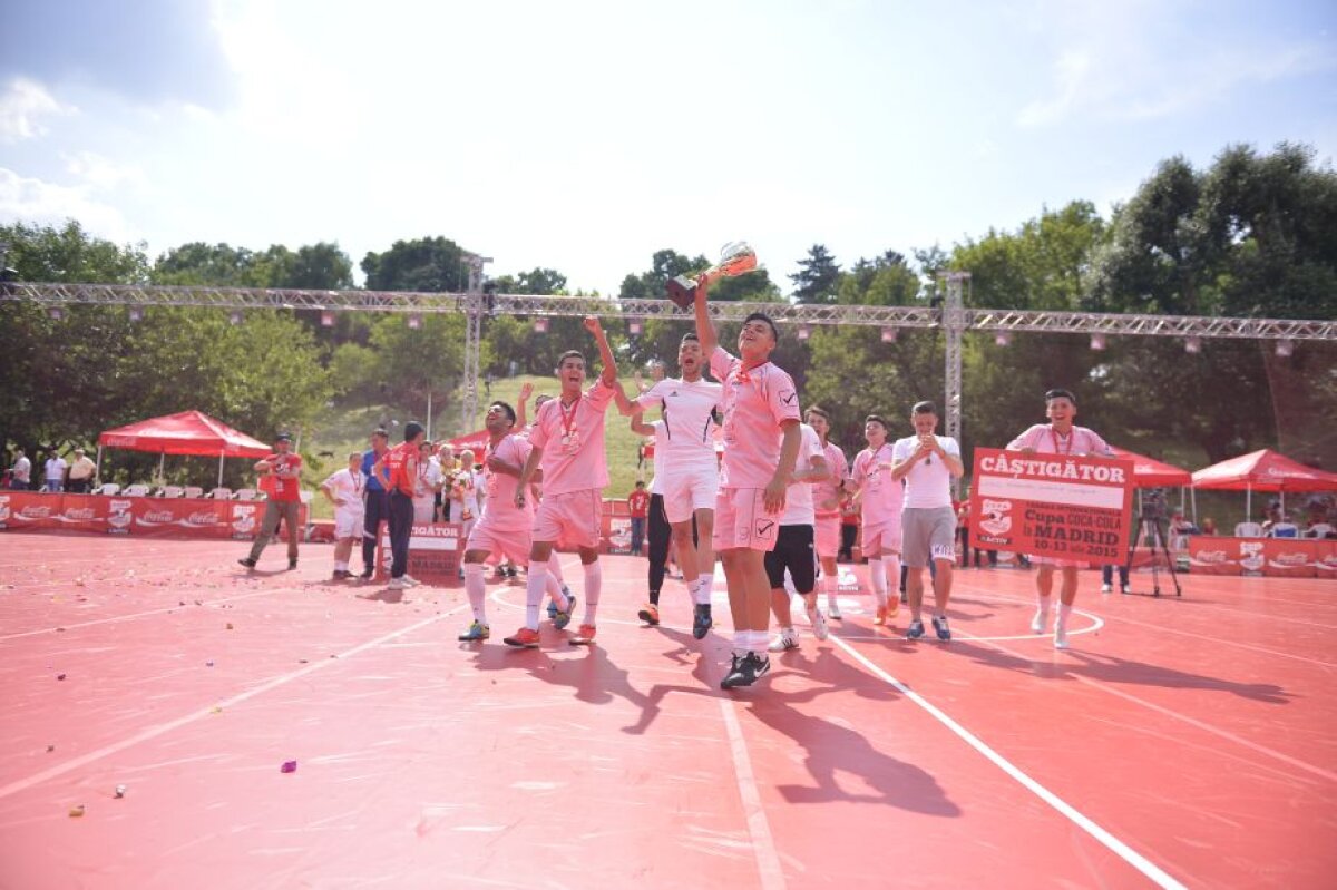 GALERIE FOTO Atmosferă de zile mari la finalele Cupei Coca Cola! Lacrimi, bucurie și emoții cît cuprinde într-o serie de imagini spectaculoase