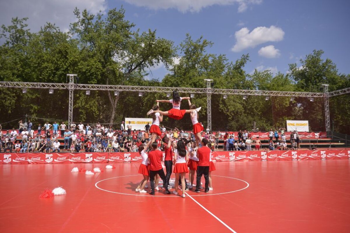 GALERIE FOTO Atmosferă de zile mari la finalele Cupei Coca Cola! Lacrimi, bucurie și emoții cît cuprinde într-o serie de imagini spectaculoase