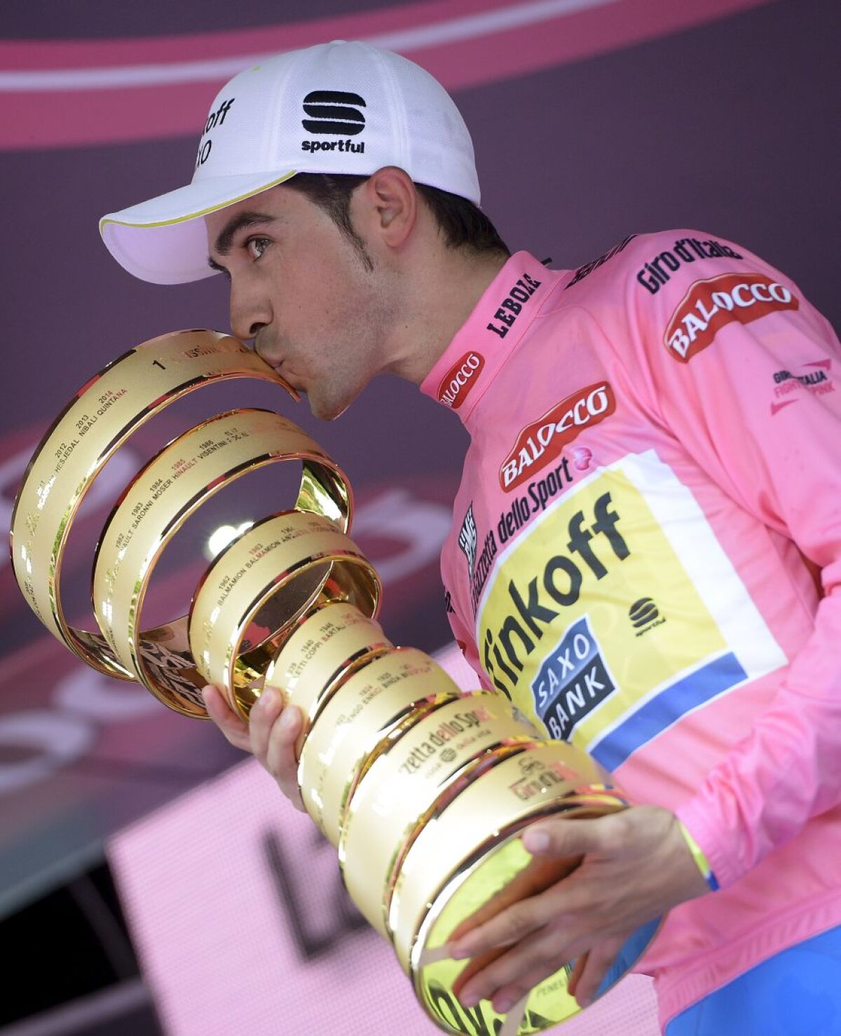 Al 7-lea triumf: Alberto Contador a cîștigat Turul Italiei » Eduard Grosu și Serghei Țvetcov au devenit primii români din istorie care termină un Mare Tur