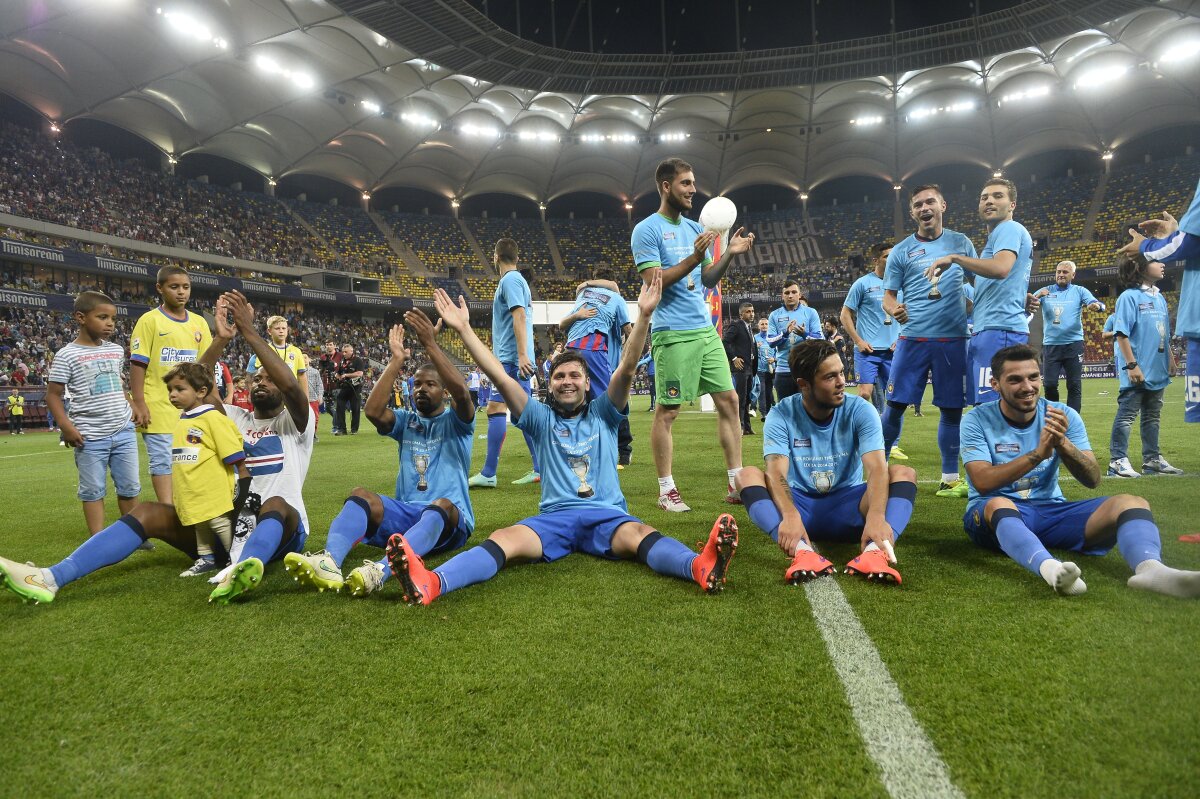 FOTO Tripla și tripleții » Moment special pentru Gâlcă la final! Așa au sărbătorit steliștii Cupa României