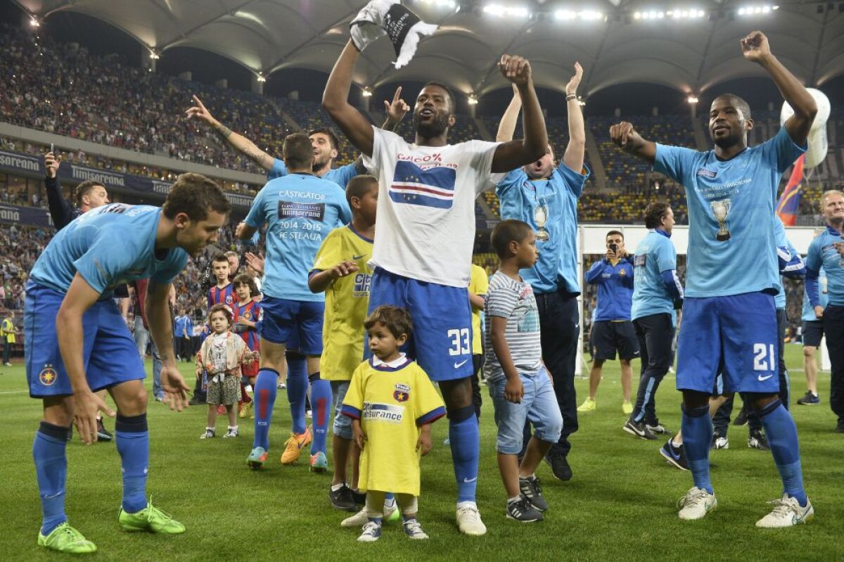 FOTO Tripla și tripleții » Moment special pentru Gâlcă la final! Așa au sărbătorit steliștii Cupa României