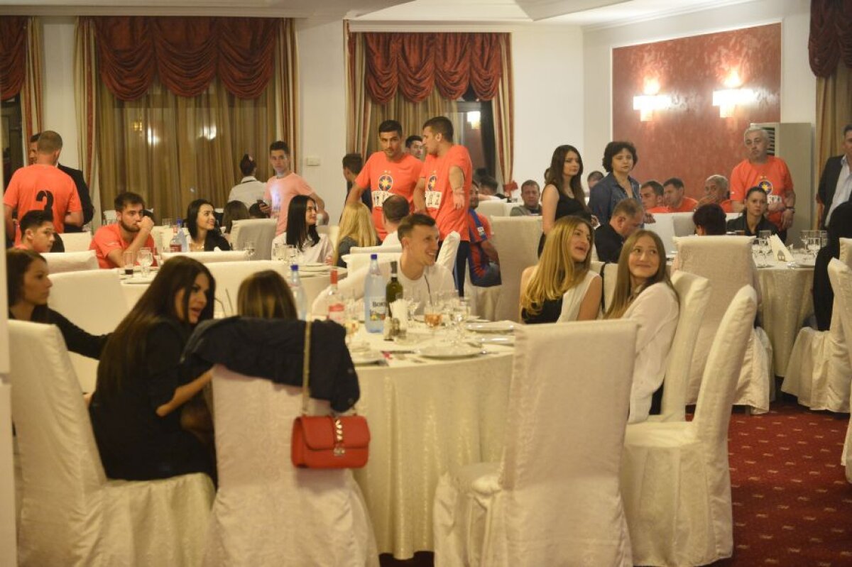 FOTO EXCLUSIV Cum a arătat petrecerea campionilor » Aici sînt toate imaginile cu Gâlcă și compania