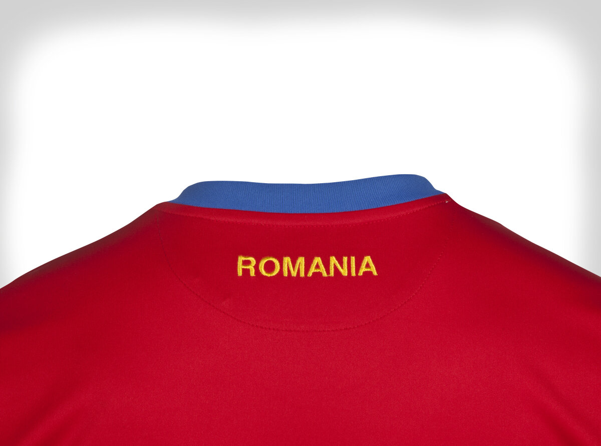 FOTO+VIDEO Prezentare oficială: noul echipament al naţionalei, după trecerea de la Adidas la Joma. Cum ți se pare? 