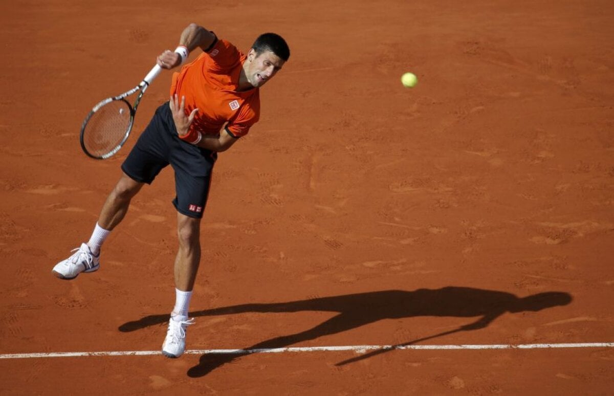 FOTO şi VIDEO » Regele a căzut! Djokovici l-a demolat pe Nadal în sferturile de finală de la Roland Garros! E al doilea jucător care îl bate pe spaniol pe zgura de la Paris