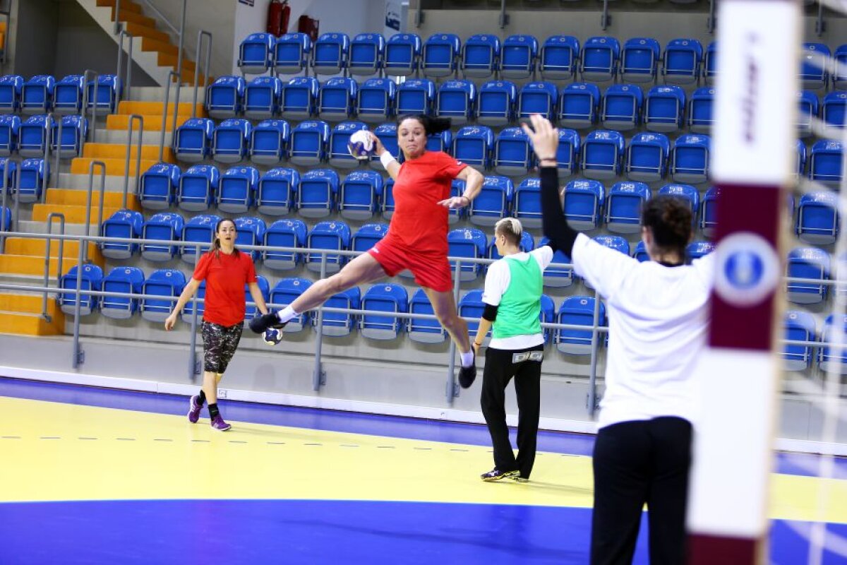 FOTO EXCLUSIV Valentina Elisei a vorbit înaintea dublei cu Serbia despre şansele de calificare la CM: "Pentru asta vom lupta"