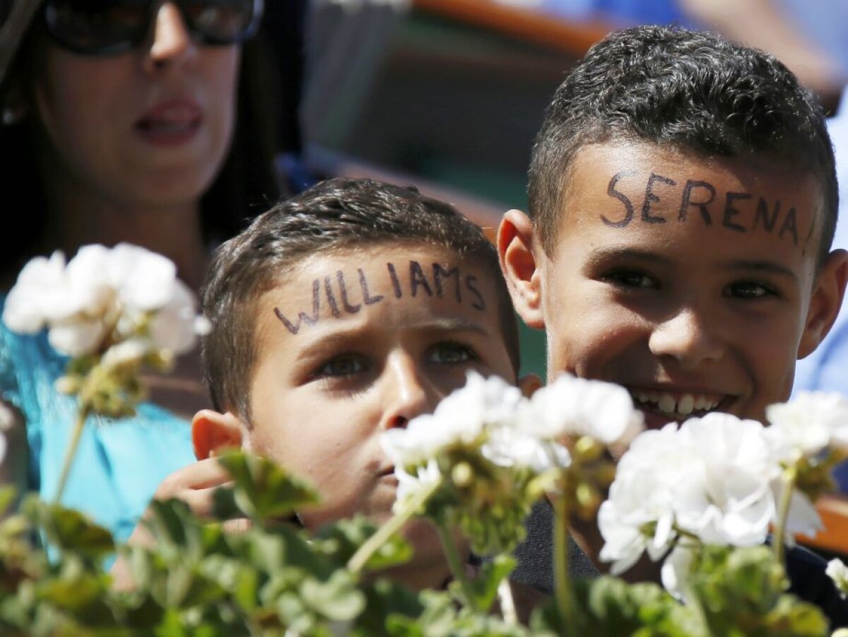 Mașinărie de tenis » Serena Williams a cîștigat turneul de la Roland Garros și vînează recordul lui Steffi Graf