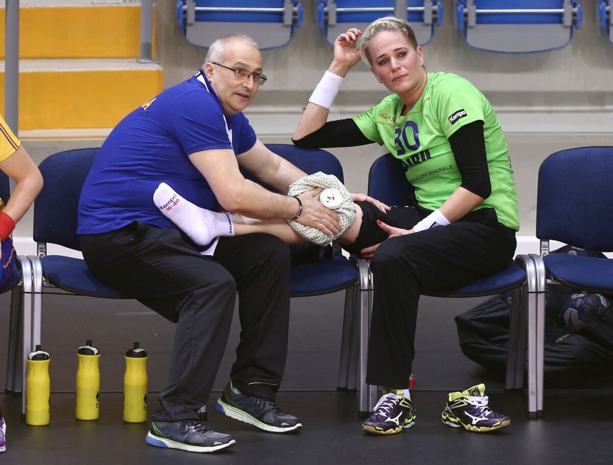 FOTO Corespondență din Serbia » Baia Mare rămîne fără portar! Accidentarea Paulei Ungureanu, secvenţă cu secvenţă