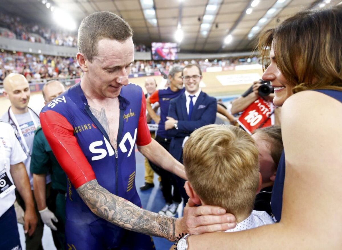 Sir Bradley Wiggins a spulberat Recordul Orei în ciclism! Dar întrebarea rămîne: cît rezistă?