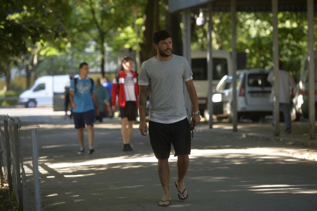 GALERIE FOTO Doar o săptămînă de pauză » Steliştii au efectuat vizita medicală, iar după-amiază pleacă în primul cantonament