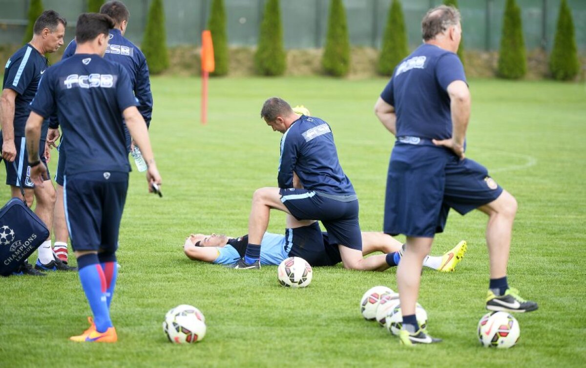 GALERIE FOTO Ziua a treia la Săcele » Primele emoţii pentru Rădoi: un stelist a ieșit accidentat din antrenament