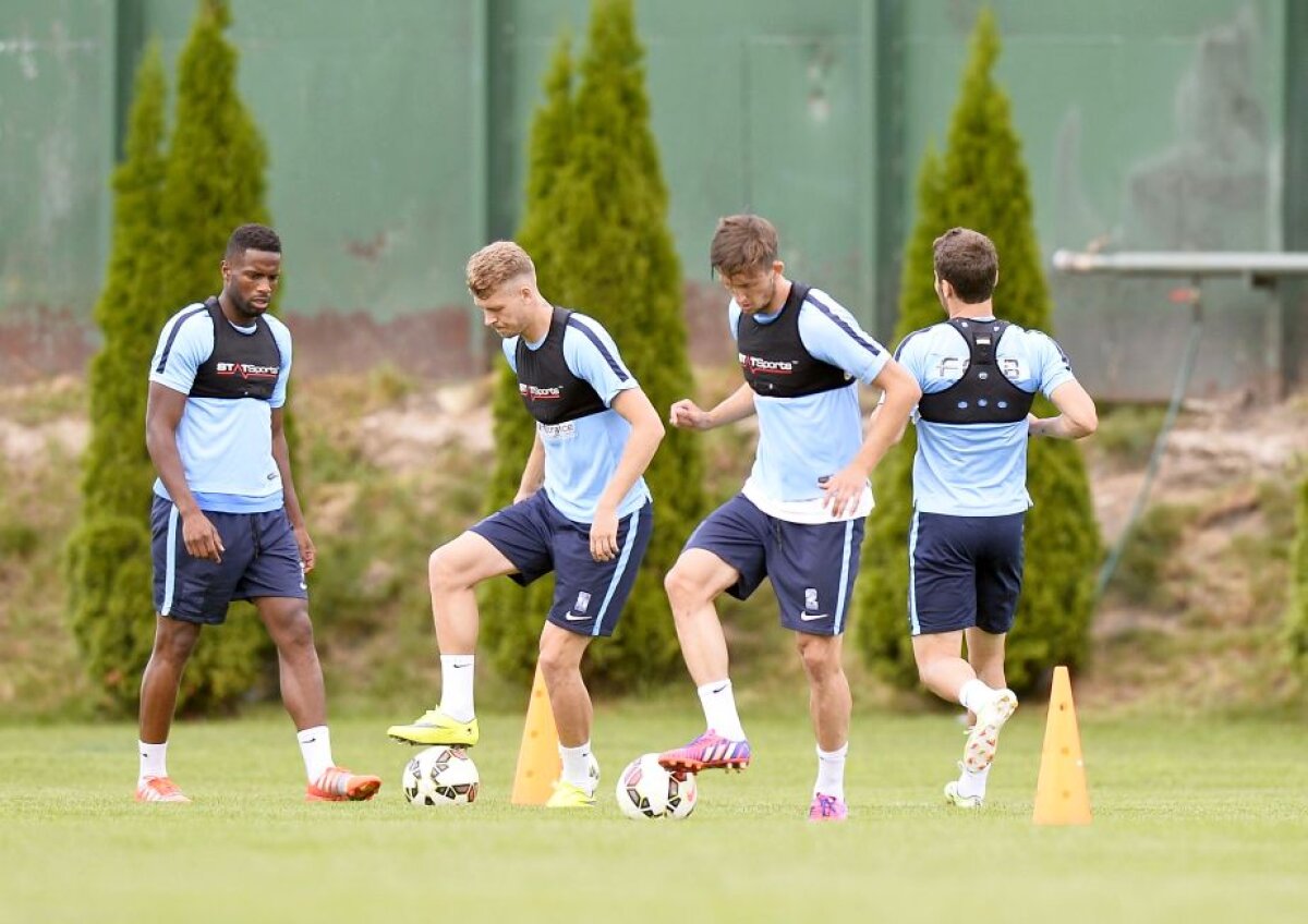 GALERIE FOTO Ziua a treia la Săcele » Primele emoţii pentru Rădoi: un stelist a ieșit accidentat din antrenament