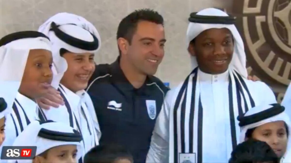 VIDEO + FOTO Primele imagini cu Xavi în Qatar » Primire de gală pentru campionul Europei