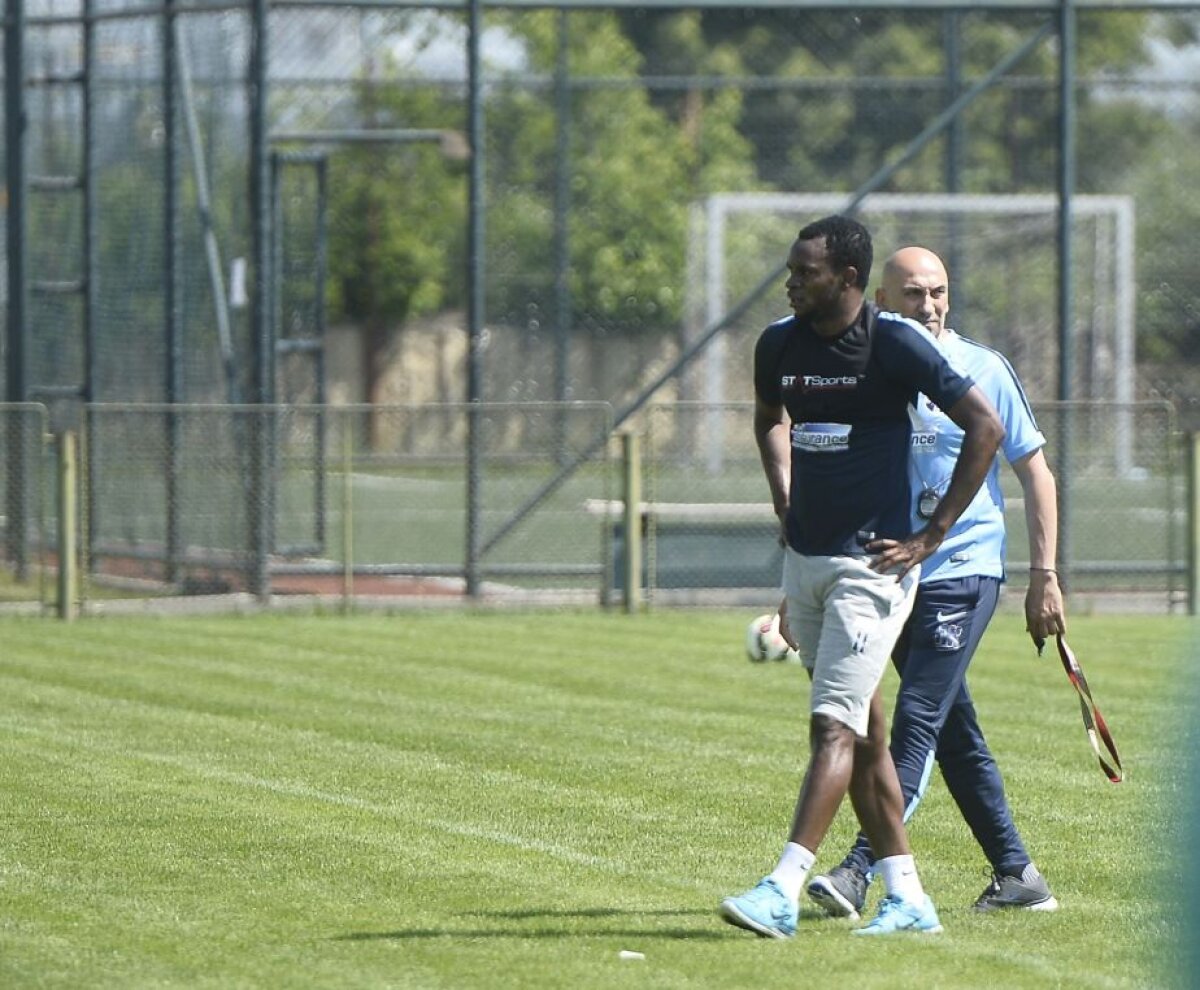 GALERIE FOTO EXCLUSIV Primul antrenament al lui Alcenat sub comanda lui Rădoi » Fundașul i-a impresionat pe cei din staff