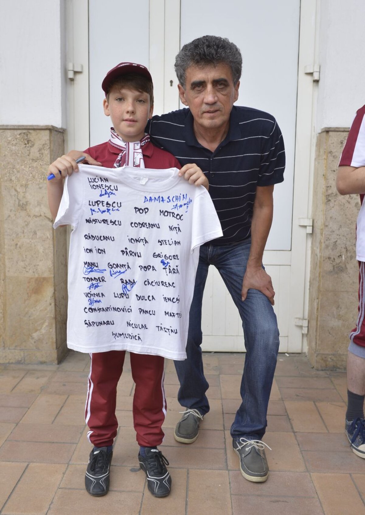 GALERIE FOTO Gloriile rapidiste păstrează viu spiritul giuleştenilor » Reîntîlnire de gală la "Linia 14" 